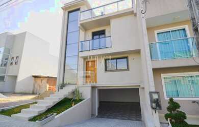 Imagem: A casa em condomínio possui 3 Dormitórios, 4 Banheiros, 4