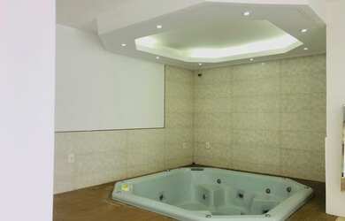 Imagem 14: Casa a venda em bairro nobre