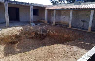 Imagem 10: Casa inacabada no Portal Vila Rica