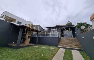 Imagem: A casa em condomínio possui 3 Dormitórios, 2 Banheiros, 2