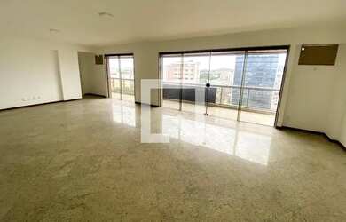 Imagem: O apartamento possui 4 Dormitórios, 3 Banheiros, 1 Vaga na