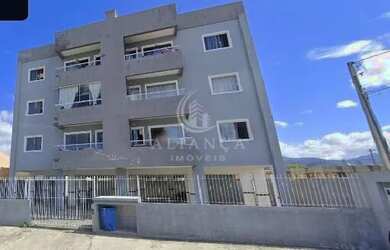 Imagem: O apartamento possui 3 Dormitórios, 1 Banheiro, 1 Vaga na garagem