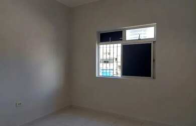 Imagem: O apartamento possui 4 Dormitórios, 2 Banheiros, 1 Vaga na