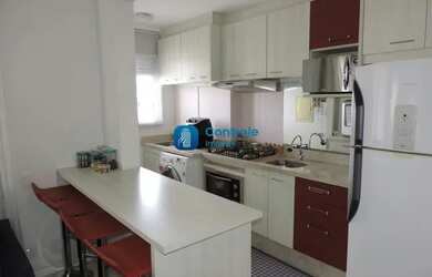 Imagem: O apartamento possui 2 Dormitórios, 1 Banheiro, 1 Vaga na garagem