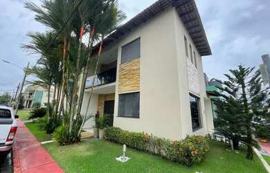 Imagem: A casa em condomínio possui 4 Dormitórios, 5 Banheiros, 2