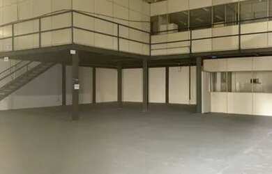 Imagem: O depósito possui 1.606m² de Área e está localizado em