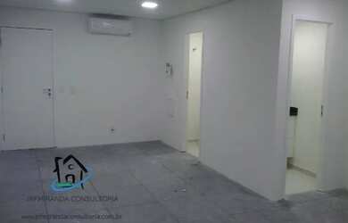 Imagem: O depósito possui 1 Vaga na garagem, 46m² de Área e está