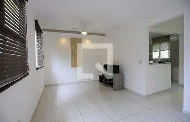 Imagem: A casa em condomínio possui 3 Dormitórios, 3 Banheiros, 2