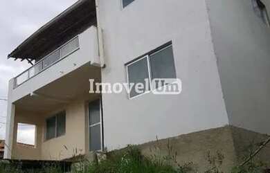 Imagem: A casa possui 3 Dormitórios, 4 Banheiros, 152m² de Área e