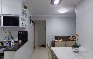 Imagem: O apartamento possui 2 Dormitórios, 2 Banheiros, 2 Vagas na