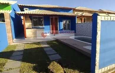 Imagem: A casa possui 2 Dormitórios, 2 Banheiros, 1 Vaga na garagem