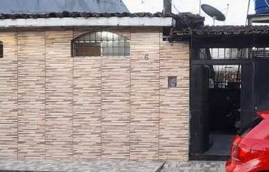 Imagem: A casa possui 1 Dormitório, 1 Banheiro e está localizado