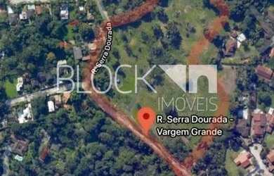 Imagem: O terreno possui 68.751m² de Área e está localizado em Vargem