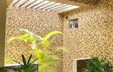 Imagem: A casa possui 3 Dormitórios, 2 Banheiros e está localizado