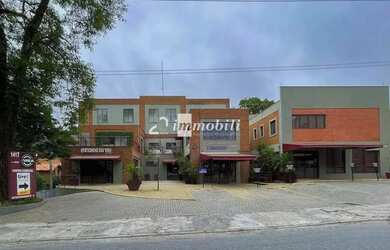 Imagem: O depósito possui 4 Vagas na garagem, 86m² de Área e está