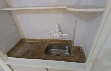 Imagem 16: Kitnet/Conjugado - / Residencial / Centro