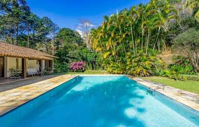 Imagem: Casa com 4 quartos em condomínio em Araras, Petrópolis