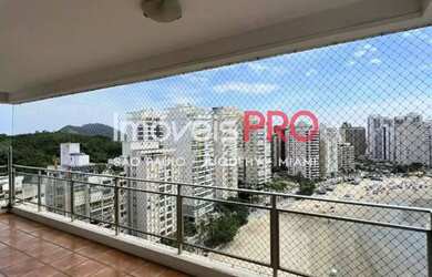 Imagem: O apartamento possui 4 Dormitórios, 5 Banheiros, 4 Vagas na