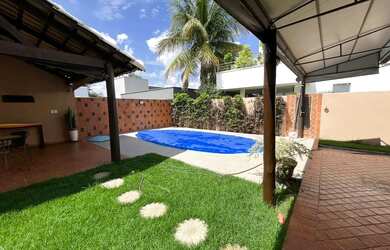 Imagem 3: Vendo sobrado no Portal do Sol I de 3 suítes escritório com 235 m²...