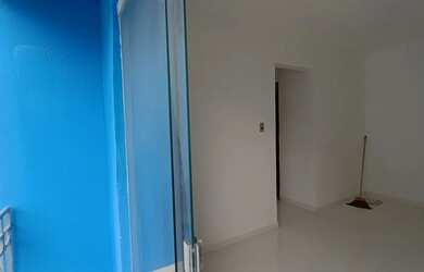 Imagem: O apartamento possui 2 Dormitórios, 1 Banheiro e 1 Vaga na