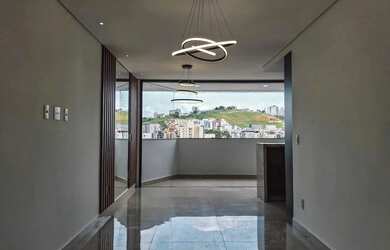 Imagem: O apartamento possui 2 Dormitórios, 1 Banheiro, 2 Vagas na