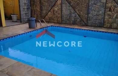 Imagem: A casa possui 3 Dormitórios, 5 Banheiros, 5 Vagas na garagem