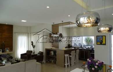 Imagem: A casa em condomínio possui 4 Dormitórios, 5 Banheiros, 2