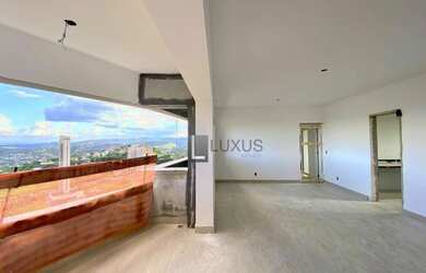 Imagem: O apartamento possui 4 Dormitórios, 3 Banheiros, 3 Vagas na