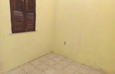 Imagem: A casa possui 2 Dormitórios, 1 Banheiro, 105m² de Área e