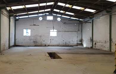 Imagem: O depósito possui 300m² de Área, Ar-condicionado e está