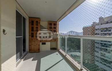 Imagem: O apartamento possui 3 Dormitórios, 2 Banheiros, 2 Vagas na