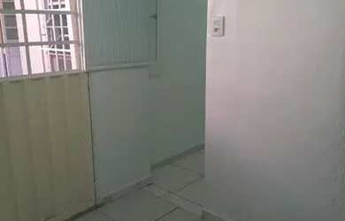 Imagem: A casa possui 2 Dormitórios, 1 Banheiro e está localizado