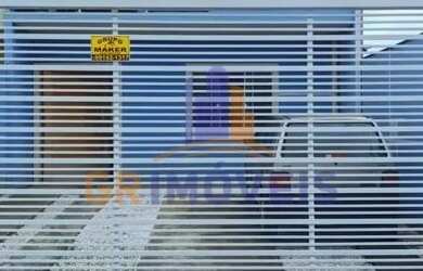 Imagem: A casa possui 3 Dormitórios, 3 Banheiros, 2 Vagas na garagem