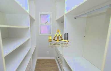 Imagem: O apartamento possui 2 Dormitórios, 2 Banheiros, 2 Vagas na