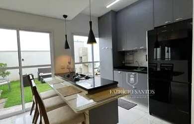 Imagem: A casa em condomínio possui 3 Dormitórios, 3 Banheiros, 2