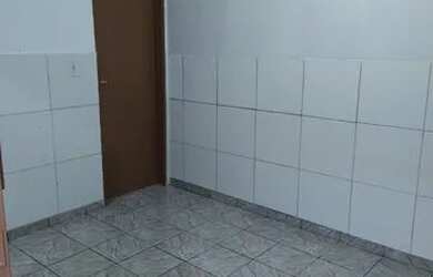 Imagem: A casa possui 1 Dormitório, 1 Banheiro, 28m² de Área e está