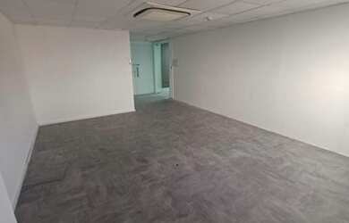 Imagem: O depósito possui 41m² de Área e está localizado em Miramar