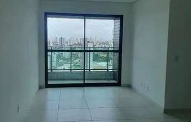 Imagem: O apartamento possui 3 Dormitórios, 1 Banheiro, 2 Vagas na