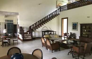 Imagem: A casa em condomínio possui 5 Dormitórios, 5 Banheiros, 4