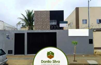 Imagem: A casa possui 4 Dormitórios, 3 Banheiros, 4 Vagas na garagem