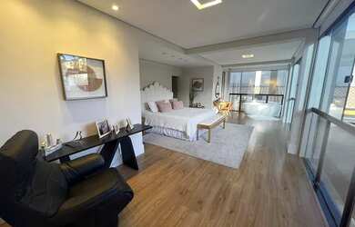 Imagem 6: Cass mobiliada. Piscina, Ar-condicionado, 519m² de Áreae5 Vagas na garagem