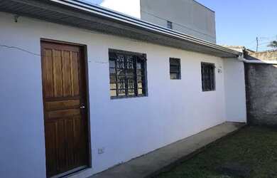 Imagem: A casa possui 2 Dormitórios, 1 Banheiro, 52m² de Área e