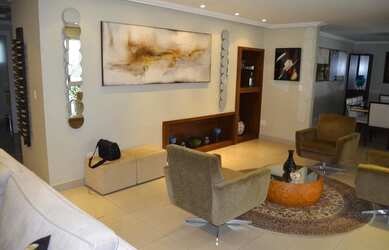 Imagem: A casa em condomínio possui 3 Dormitórios, 5 Banheiros, 4