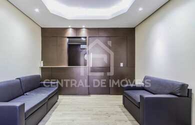 Imagem: A casa possui 5 Dormitórios, 4 Banheiros, 1 Vaga na garagem