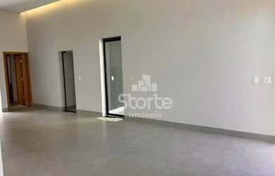 Imagem 4: Casa com 3 dormitórios, sendo 1 suíte à venda, 172m² por R$ 990.000...