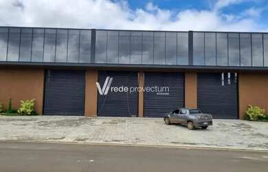 Imagem: O depósito para alugar possui 5 Vagas na garagem, 960m² de