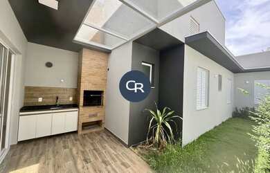 Imagem: A casa em condomínio possui 3 Dormitórios, 2 Banheiros, 2