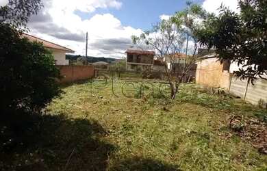 Imagem: O terreno possui 500m² de Área e está localizado em Parque