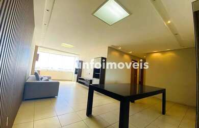 Imagem: O apartamento possui 3 Dormitórios, 1 Banheiro, 2 Vagas na