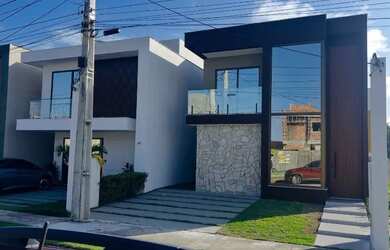 Imagem: A casa em condomínio possui 4 Dormitórios, 5 Banheiros, 2